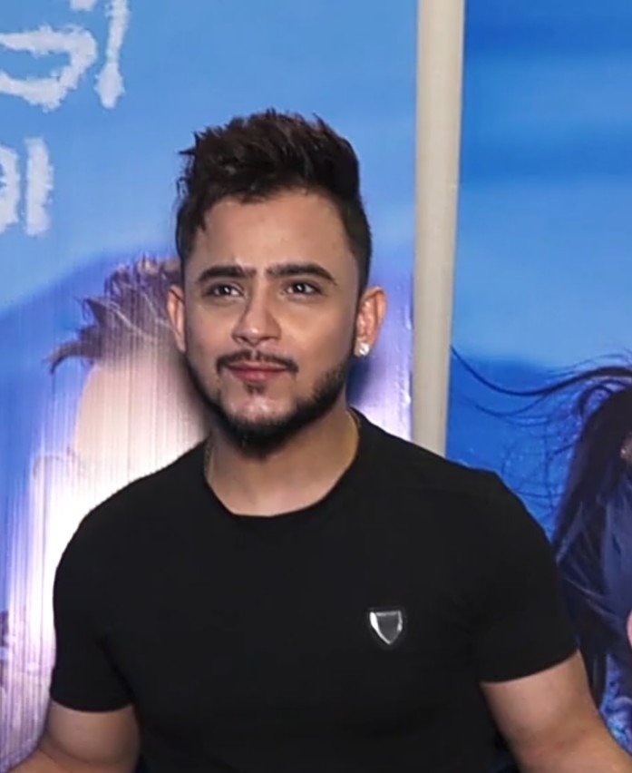 Milind Gaba — Singer & Music Director